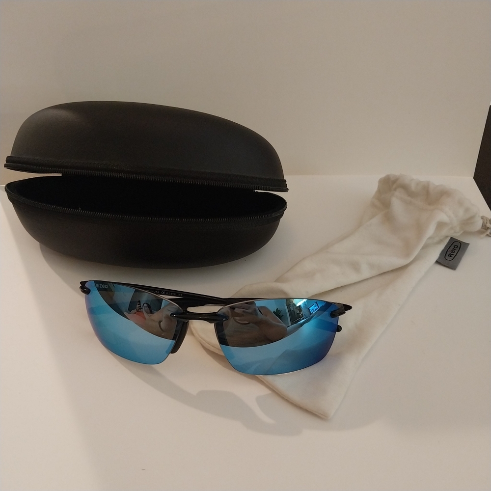 Revo Sunglasses Descend N: Polarized Lens with Rimless Rectangular Frame